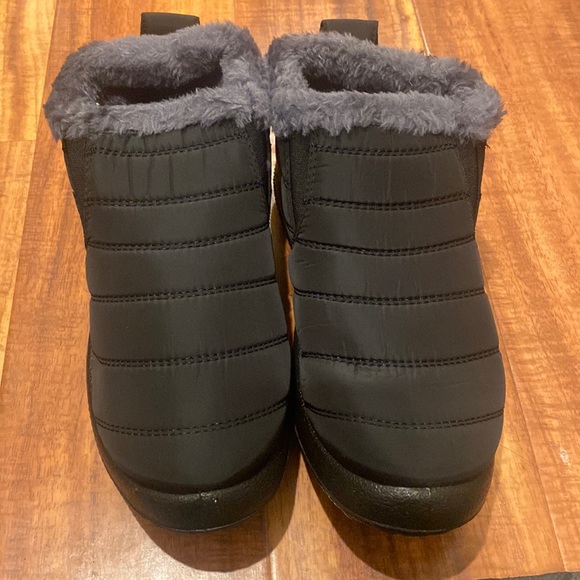 Winter boots - Picture 2 of 6